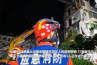 杜伦夸赞文班亚马：他又高技术又好 且在场上从不停下脚步